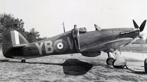 Paul Davies Pilot Denis Wissler