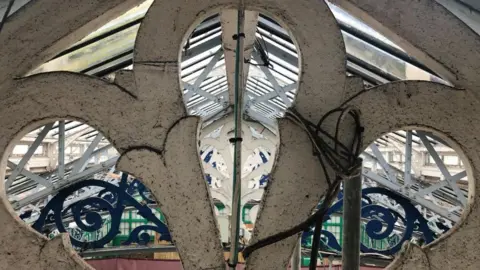 Andrew Turner/BBC Roof trusses in Great Yarmouth Winter Gardens