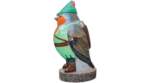 Nottingham City Council Robin Hood sculpture