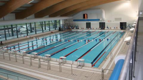 afan lido pool