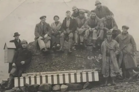 Keswick MRT Mountaineers and the stretcher box on Sty Head in 1938