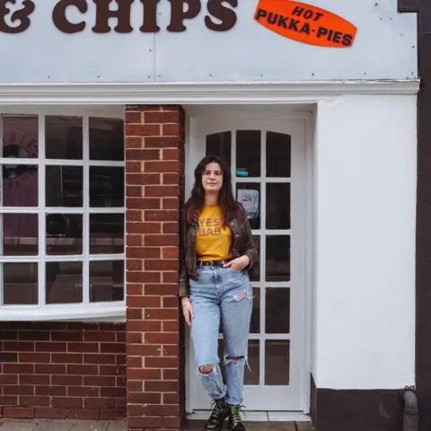 Jessica Groves Jessica Groves