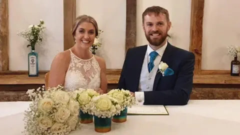 Anna Redding Anna Redding with her husband Duncan Grist