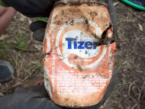 Peak District National Park Can of Tizer from 1975