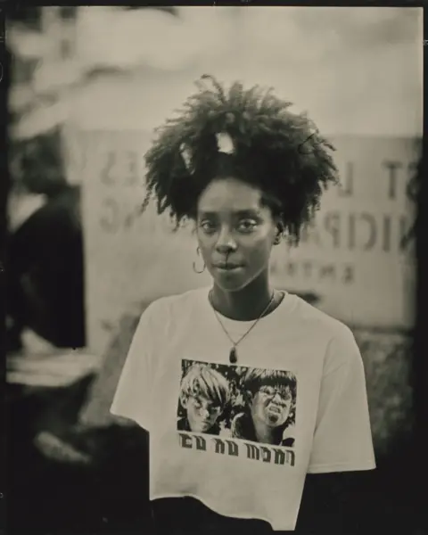 Jenny Sampson Portrait of a skateboarder