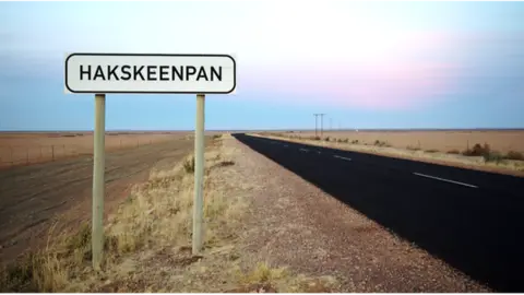 BLOODHOUND LSR Road sign