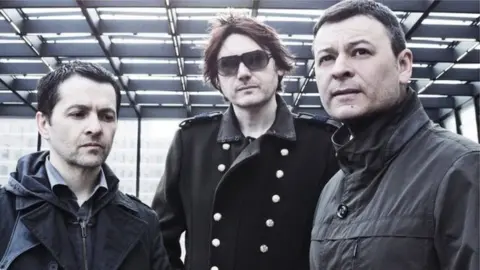 Columbia Manic Street Preachers