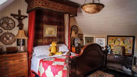 Paul McGinley Bedroom