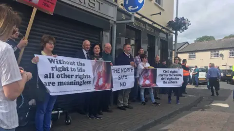 Anti-abortion protesters