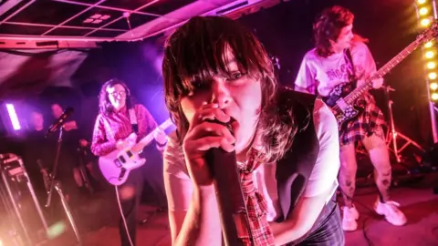 Rick Mav/Glastonbury Problem Patterns performing