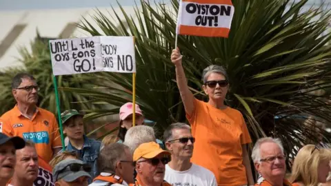 Getty Images Fans demo