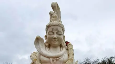 Sailesh Raja Shiva statue in Great Glen Crematorium