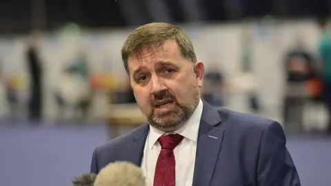 PAcemaker Robin Swann