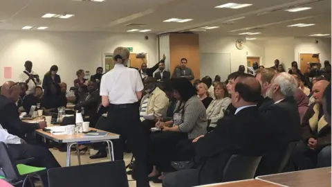 Bedfordshire Police Police talking at meeting