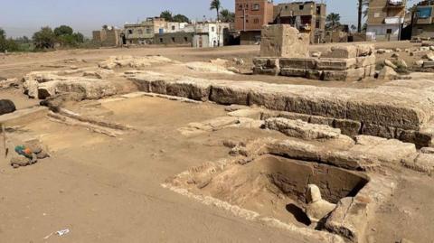 Egypt archaeology: Dig unearths smiling mini-sphinx which may represent ...