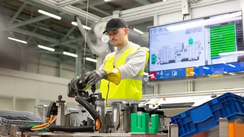 Nissan workman in Nissan's new £10m Battery Assembly facility