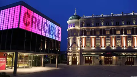 Sheffield Theatres The Sheffield Crucible an Lyceum theatres