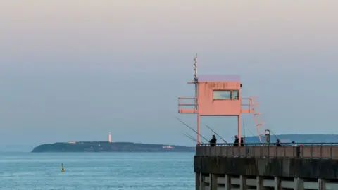 Getty Images Cardiff Bay barrage with Flat Holm in background