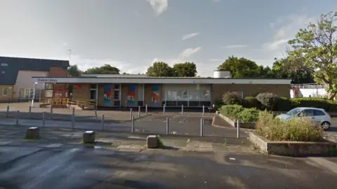 Google Fryerns Library, Basildon