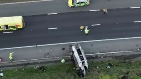 YappApp The overturned minibus on the A1M