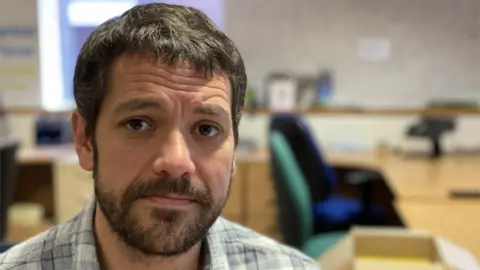 Mike Liggins/BBC Dan Goodwin