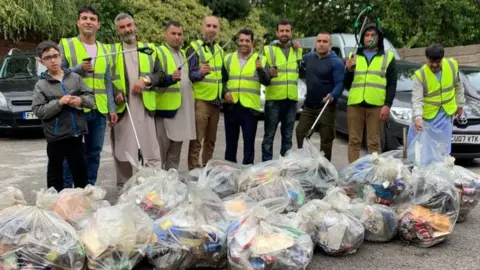 Fahim Zazai Afghans in Walsall litter picking