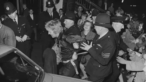 Getty Images Wonderful Radio London (aka 'Big L' or 'Radio London') DJ 'Marshall' Mike Lennox is greeted by fans when arriving at Liverpool Street Station