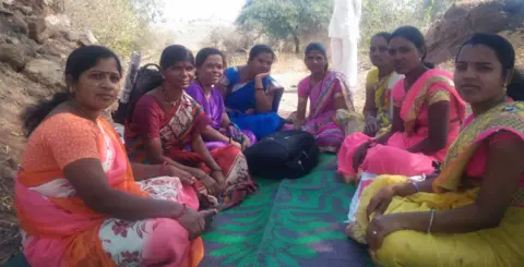 Video Volunteers Rohini Pawar's discussion group