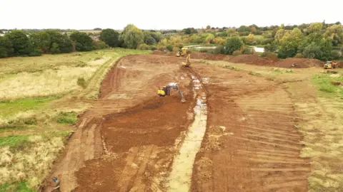 Nene Rivers Trust  Work on redirecting the Slade Brook in Kettering