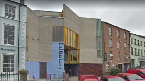 Google Cultúrlann Uí Chanáin in Derry