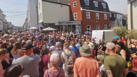 Bonny Williams children singing in a choir