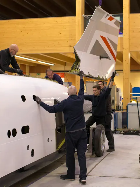 BLOODHOUND LSR Bloodhound tail fin