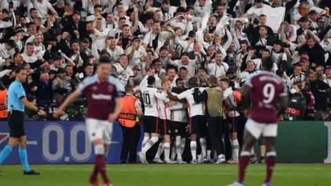 West Ham deflated as Frankfurt celebrate