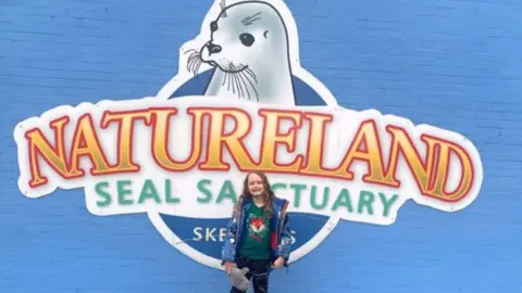 Kaitlynn Ollie at Natureland Seal Sanctuary