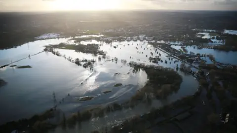 Getty Images Thames floods at Chertsey