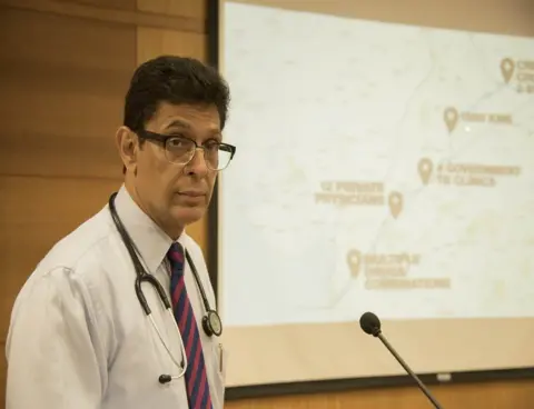 Shampa Kabi Dr Zarir Udwadia speaks at a conference