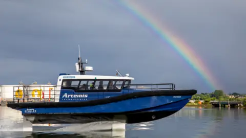 Artemis Technologies eFoiler boat