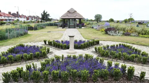 Great Yarmouth Borough Council Venetian Waterways gardens