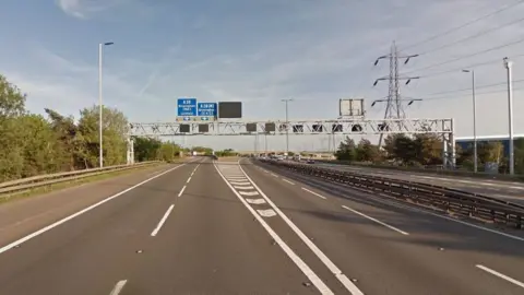 Google M6 southbound near junction 6 for Birmingham