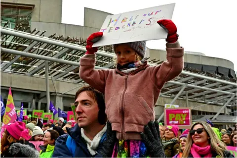 Ken Jack EIS strike on 24 November