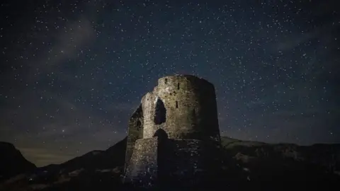 Bleddyn Jones Dolbadarn Castle in Llanberis, Gwynedd, at night