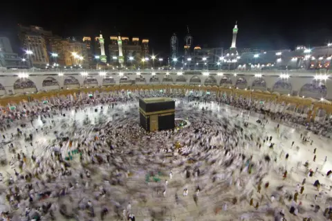 Bandar Al-Dandani / Getty Images Muslim worshippers gather at the Grand Mosque in the city of Mecca