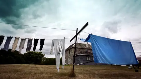 Science Photo Library Washing on the line