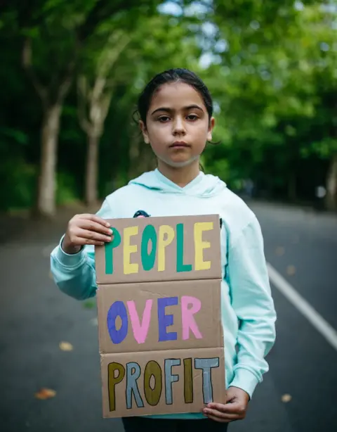 Andrew Cawley Amelie