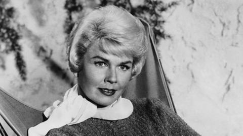 Doris Day, Hollywood actress and singer, dies aged 97 - BBC News