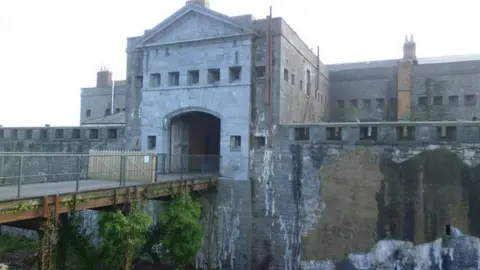 Geograph/Gordon Hatton Defensible Barracks, Pembroke Dock