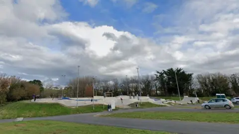 Google Concrete Waves skate park