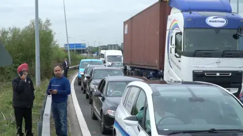 Insulate Britain M25 protest