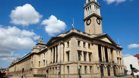  Allan Baxter/Getty Images Hull Guildhall