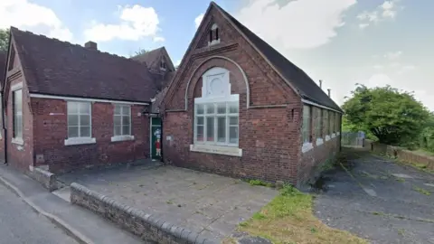 Google Maps Ketley Bank Board School